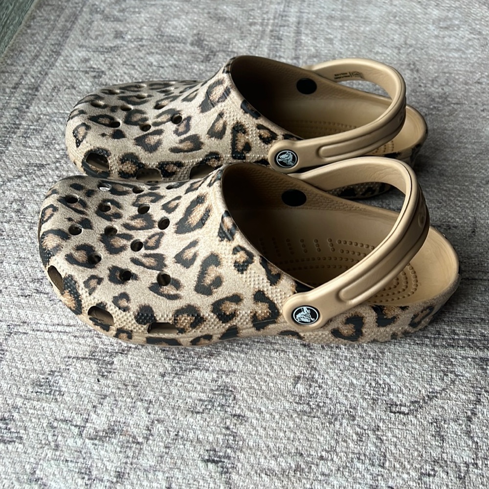 Crocs